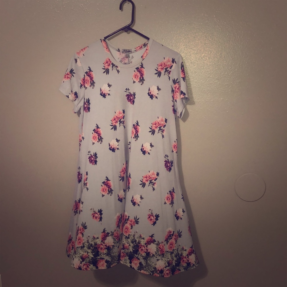 Gorgeous floral dress